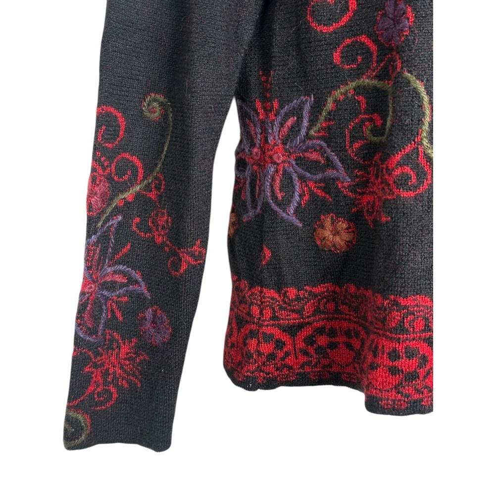North Style Cardigan Black Floral Embroidered Metal Clasp Nordic Peruvian SMALL - Picture 6 of 14
